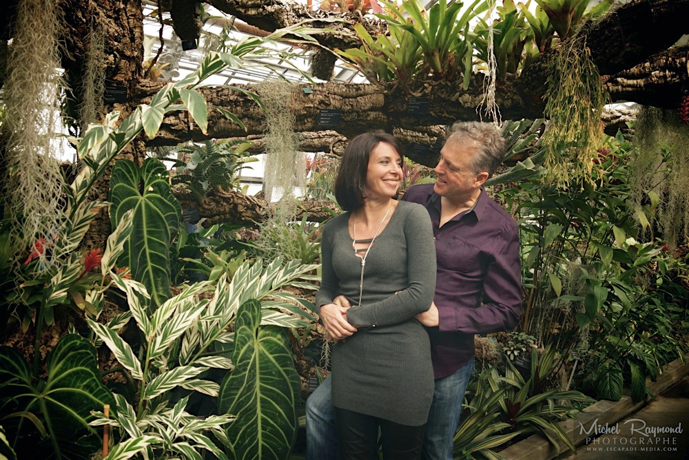 couple-fiancé-serres-jardin-botanique