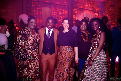 photographe-michel-raymond-et-modèle-grace-au-bal-afrikana-2025
