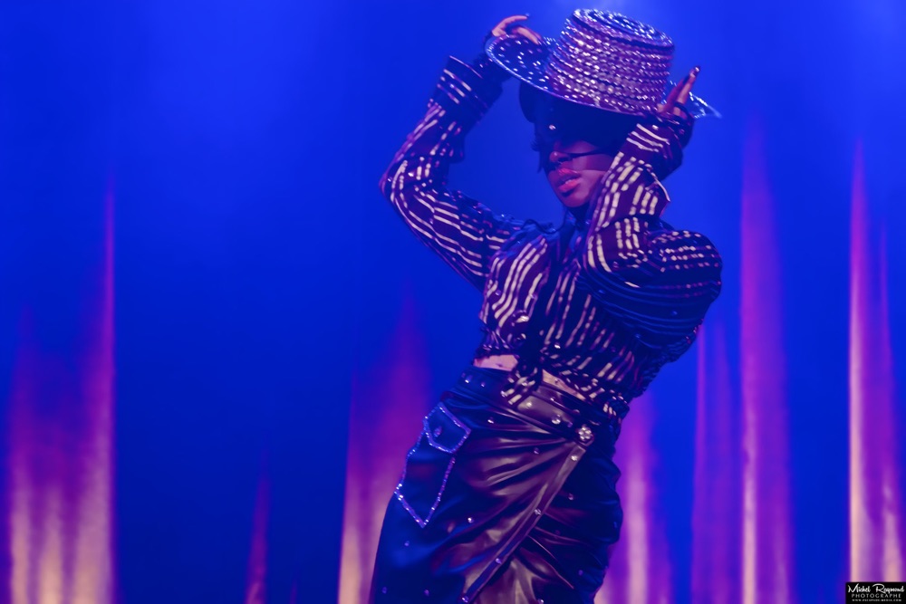 burlesque-Gata-Habbie-1