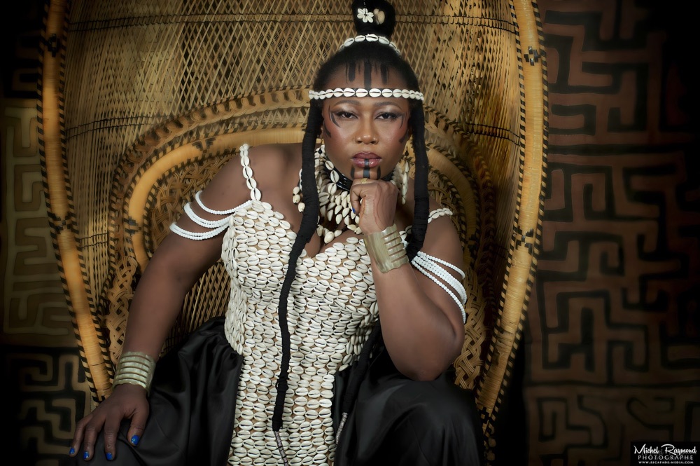 Djely-tapa-chanteuse