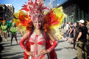 Chanteuse-gaya-place-des-arts