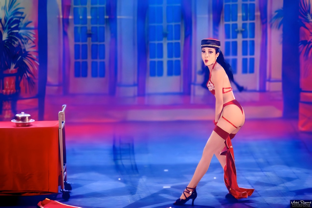 fairy-fifi-humour-room-service-burlesque-festival