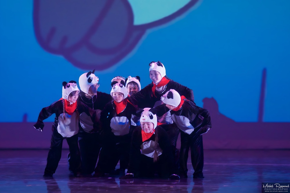Spectacle-enfants-d&eacute;guis&eacute; en panda