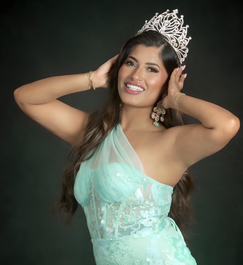 Itisha-Chowdhury-Miss-Canada-South-Asia-4