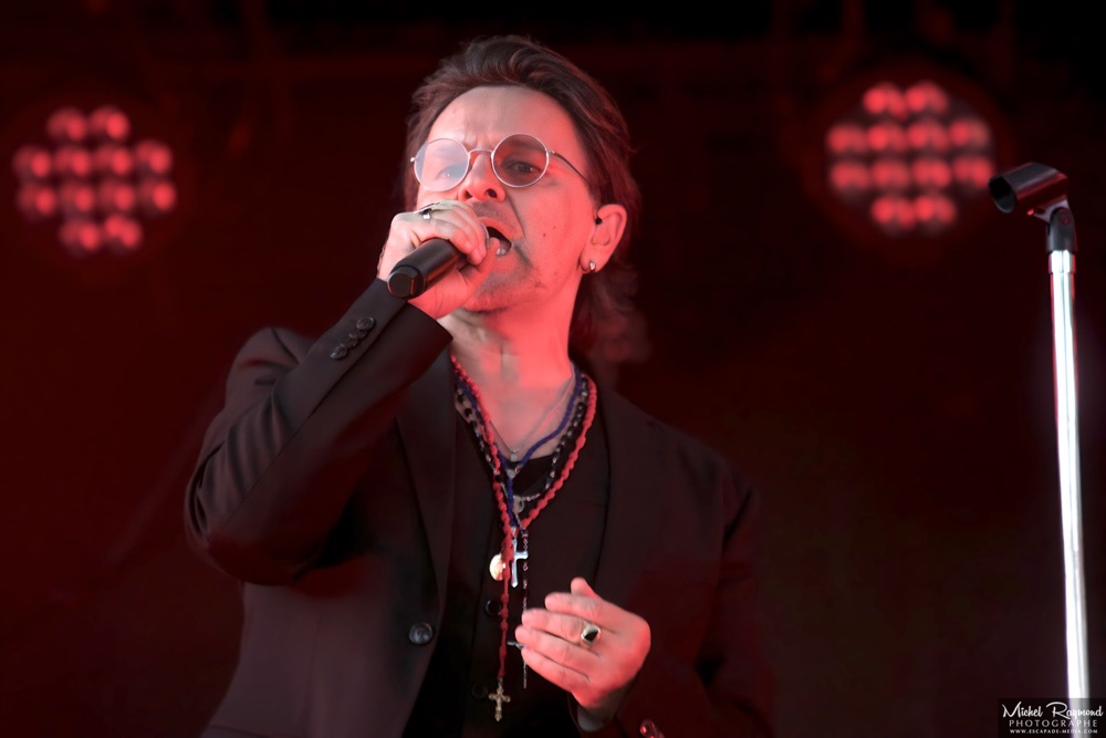 Loveu2-chanteur-bono-personnalise