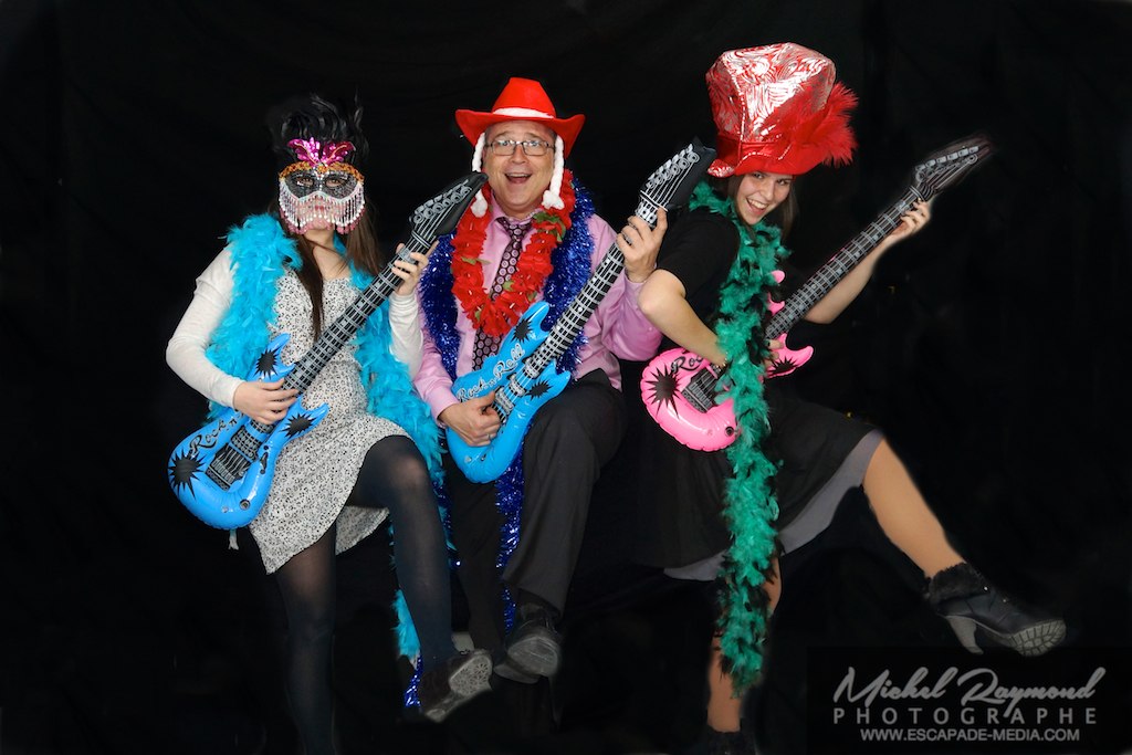 photobooth-mariage-avec-trois-guitares