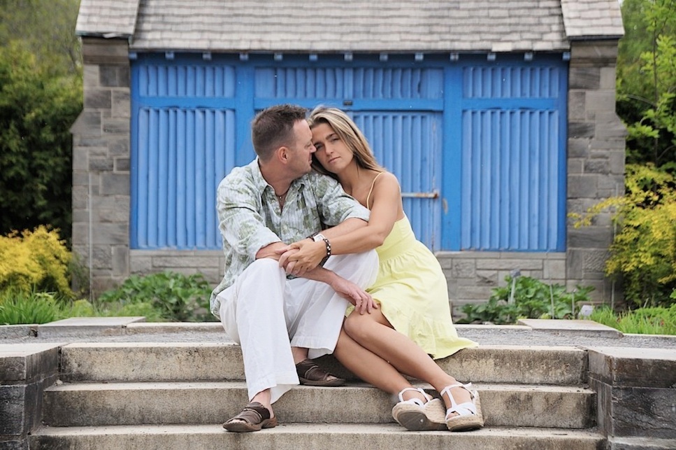 shooting  couple amoureux au jardin botanique de montr&eacute;al