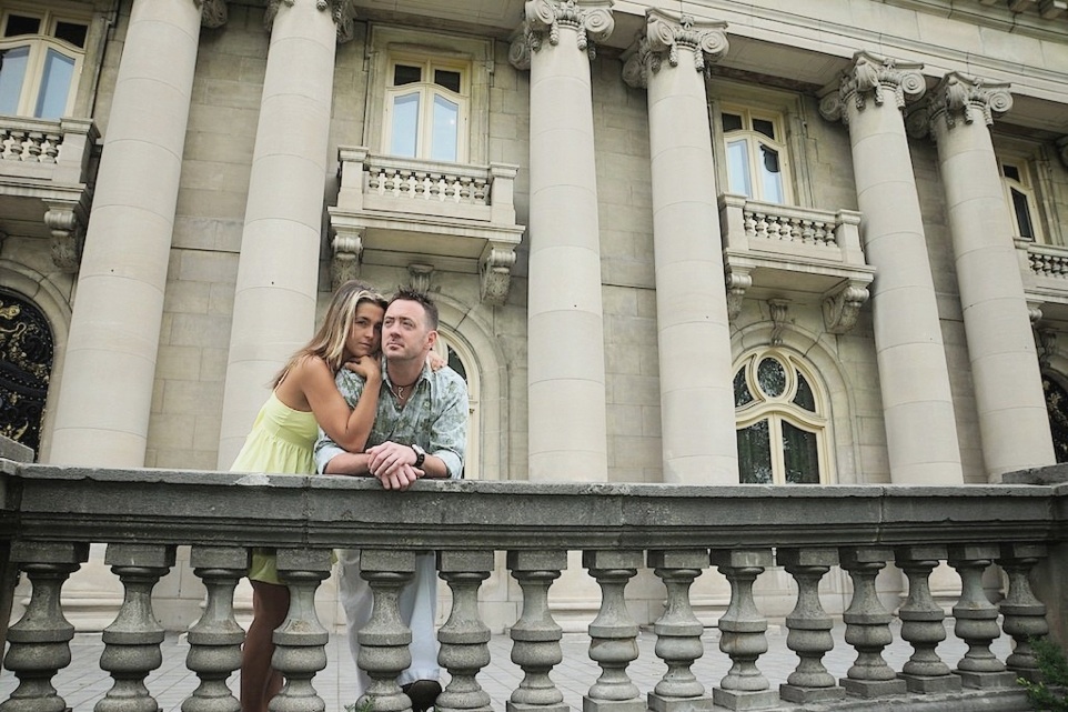 jeune couple amoureaux